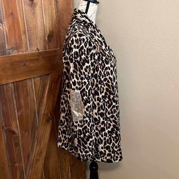 Leopard Cardigan/Sweater Jacket - Picture 2 of 10